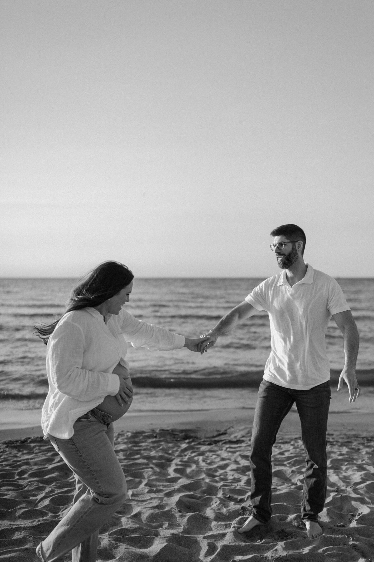 sunset-beach-maternity-photography-1