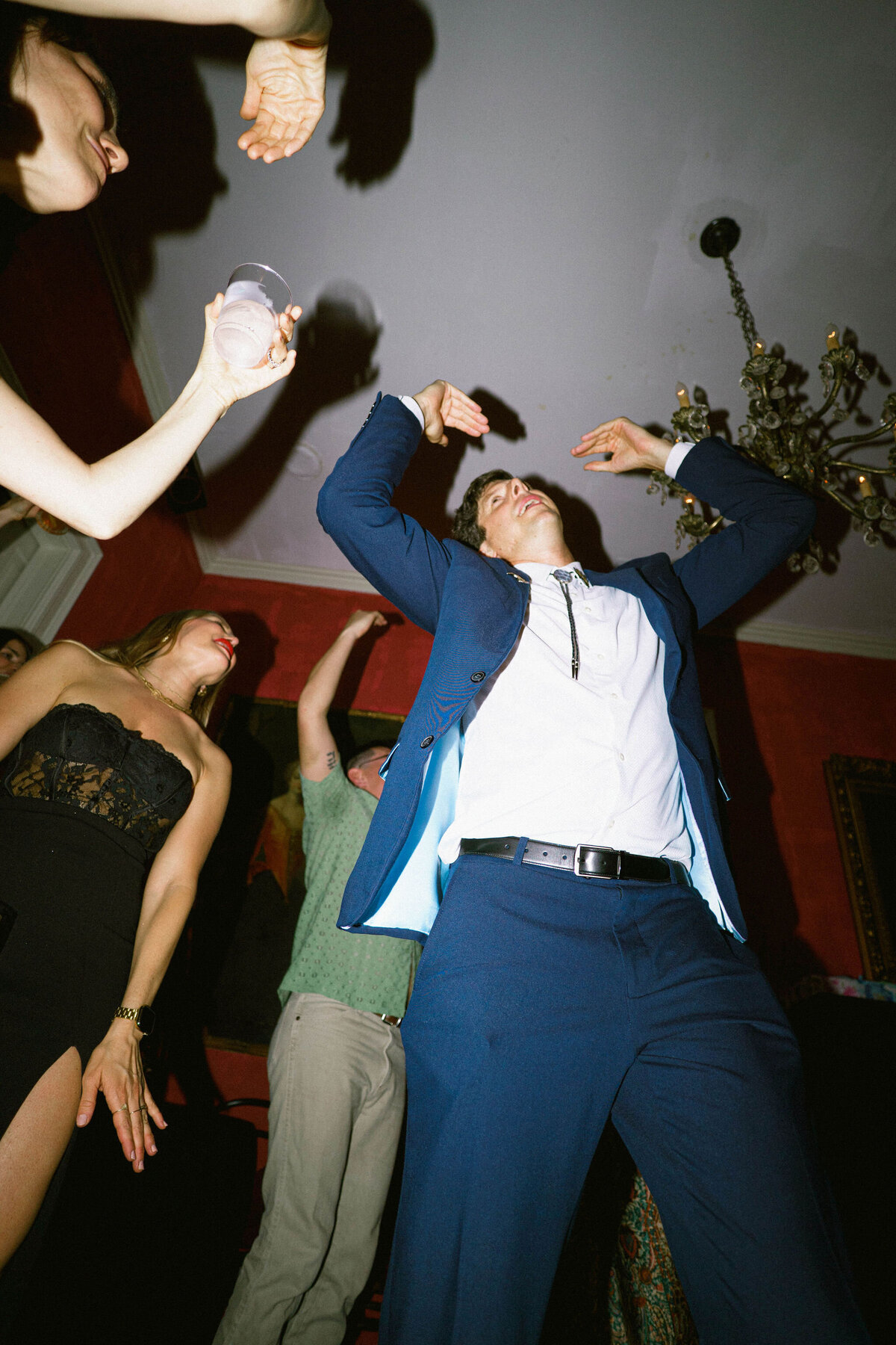 Party_Jen&ChrisWeddingPhotos_AustinWeddingPhotographer_HereafterFilms-127