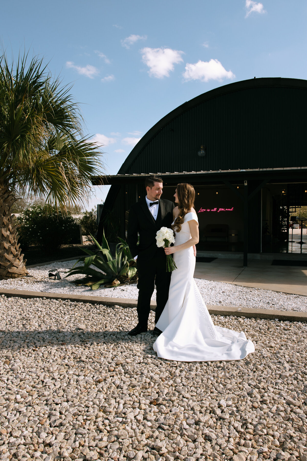 Austin wedding photographer documenting a wedding at Camino Real Ranch