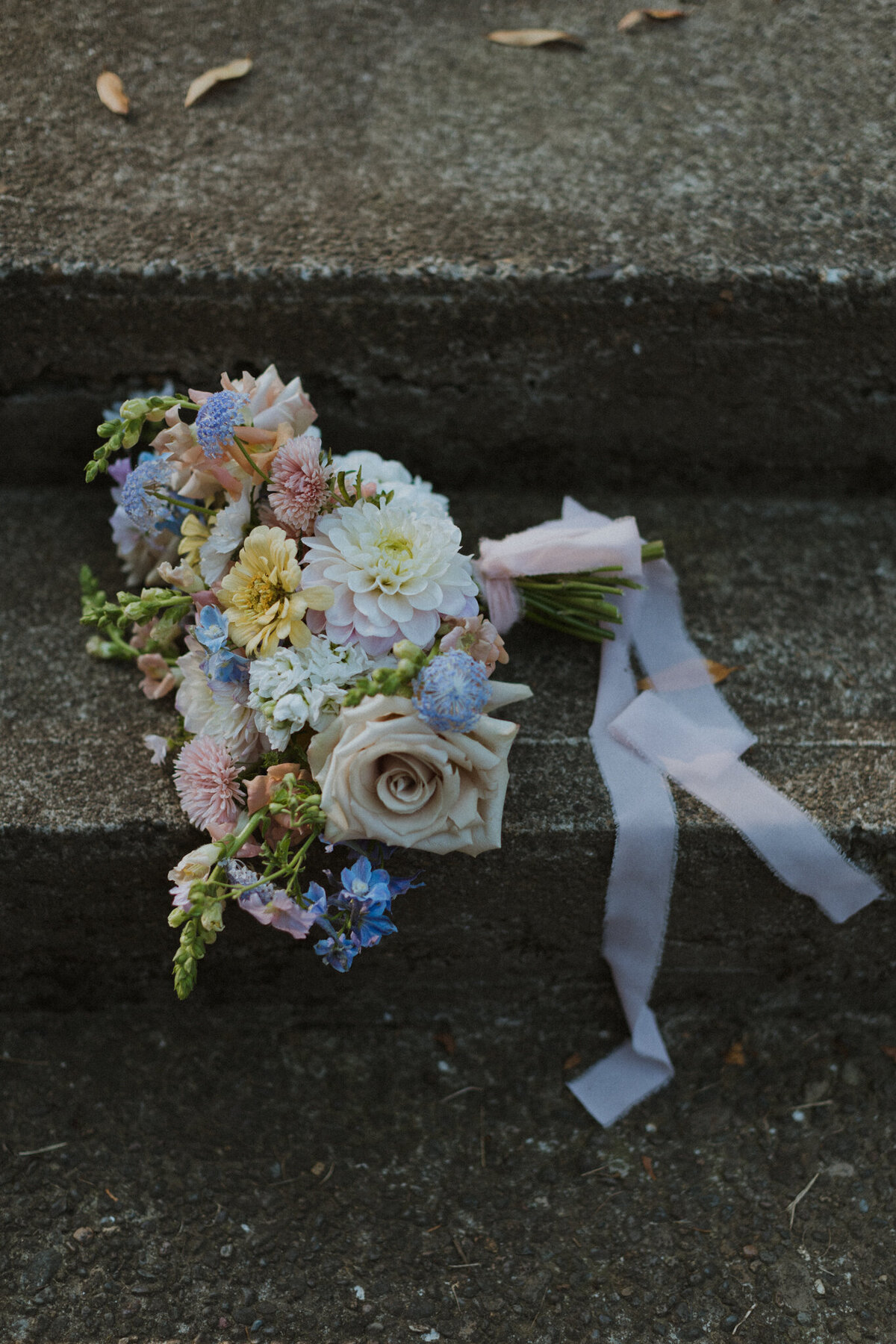 wedding bouquet pastels