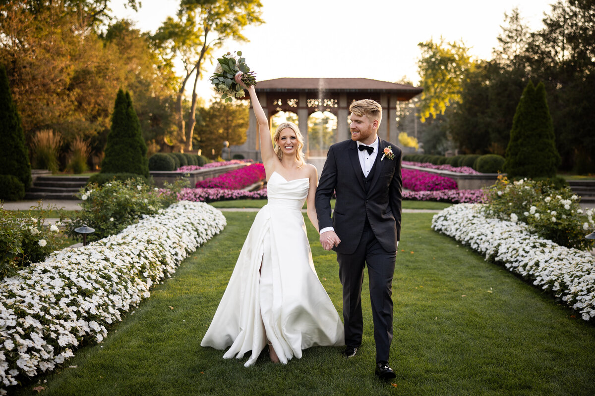 34-Editors-Favorites-Armor-house-lake-forest-wedding-42 mm