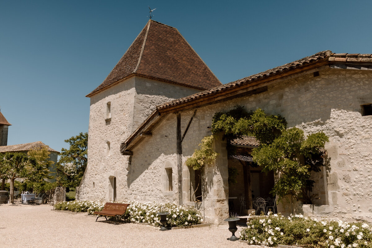Kate&Kate_chateaudestpaul_francewedding_lauradeanphotography_dorsetweddingphotographer