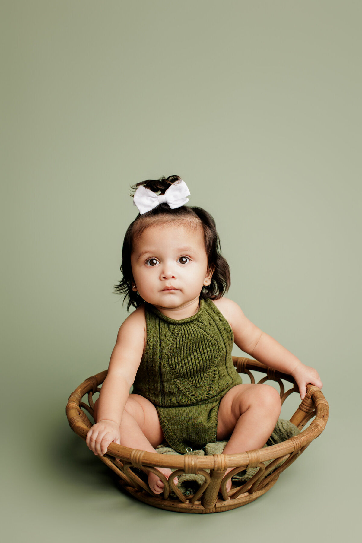 best NWA cake smash photographer, NW Arkansas baby portraits, baby photography NW Arkansas, baby photographer near me Fayetteville AR