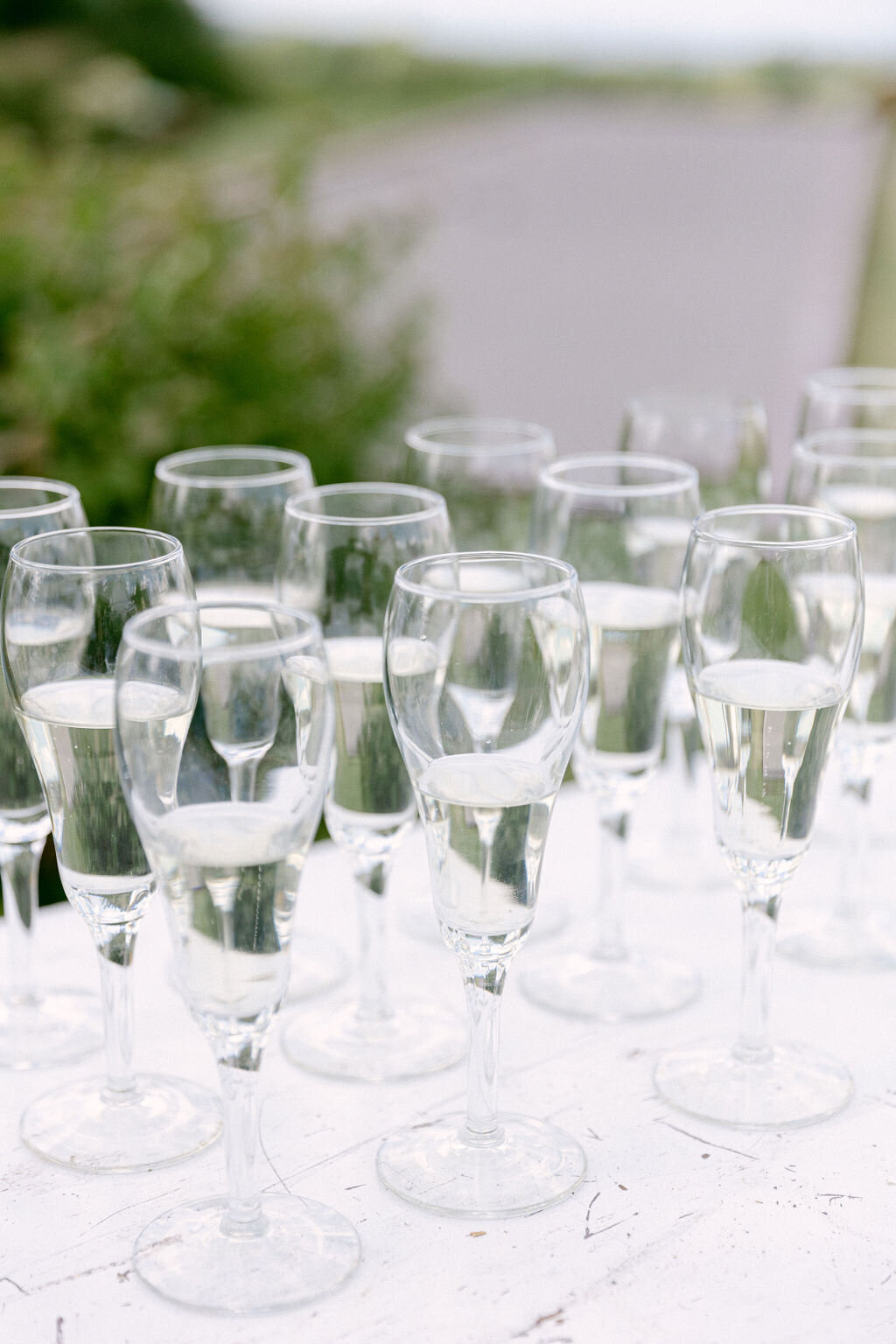 champagne-table-wedding