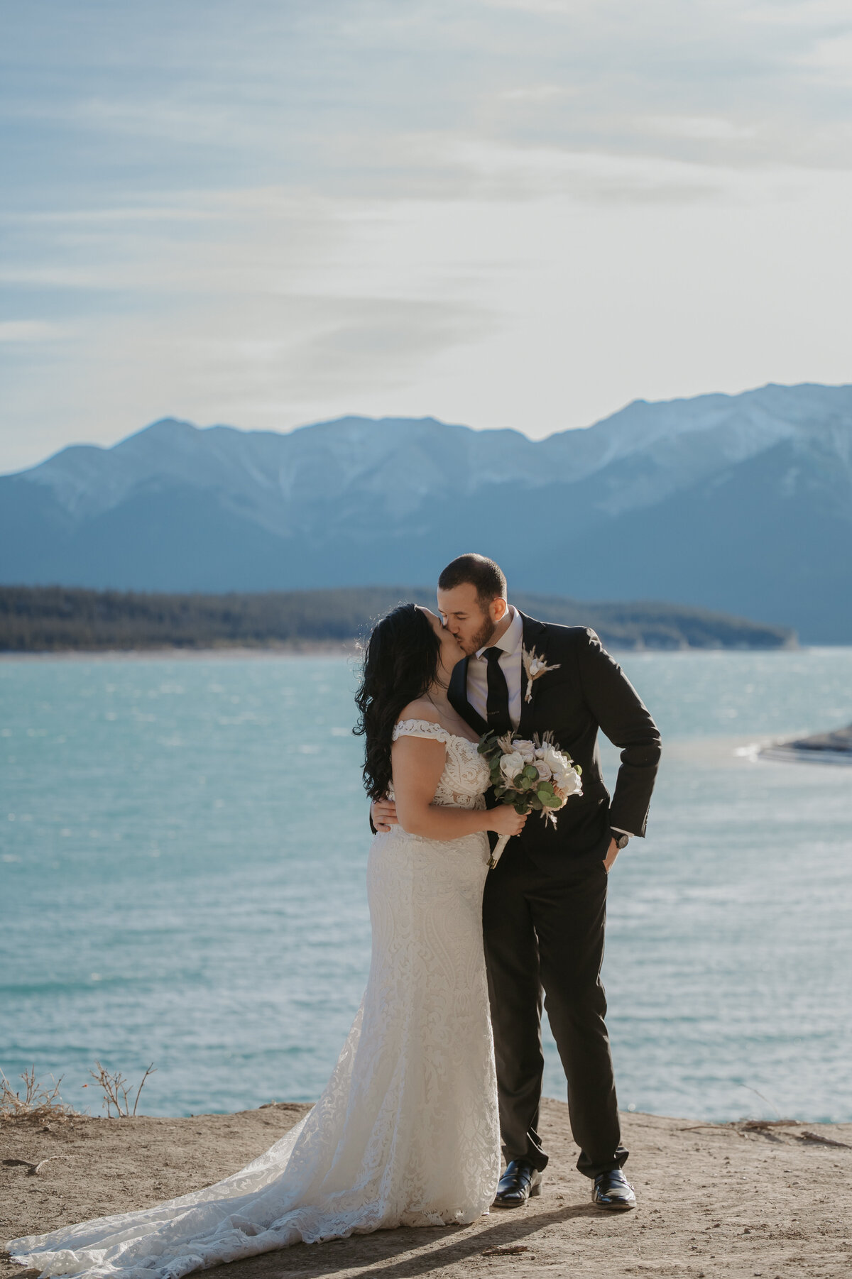 Mountain photography of bride and groom during their elopement 