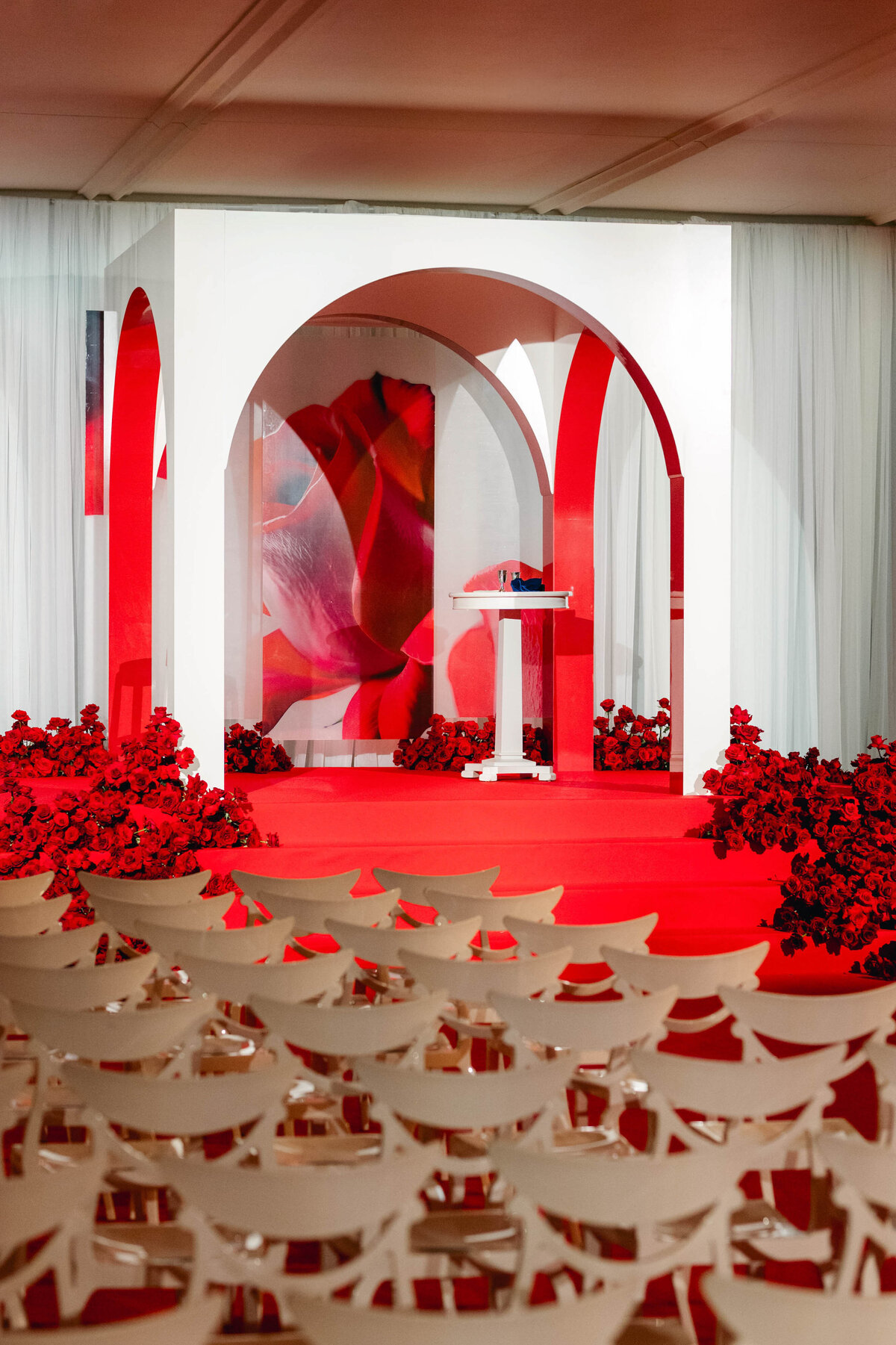 515-A-Luxurious-Red-Themed-Wedding-in-Toronto-Capturing-Timeless-Elegance-25