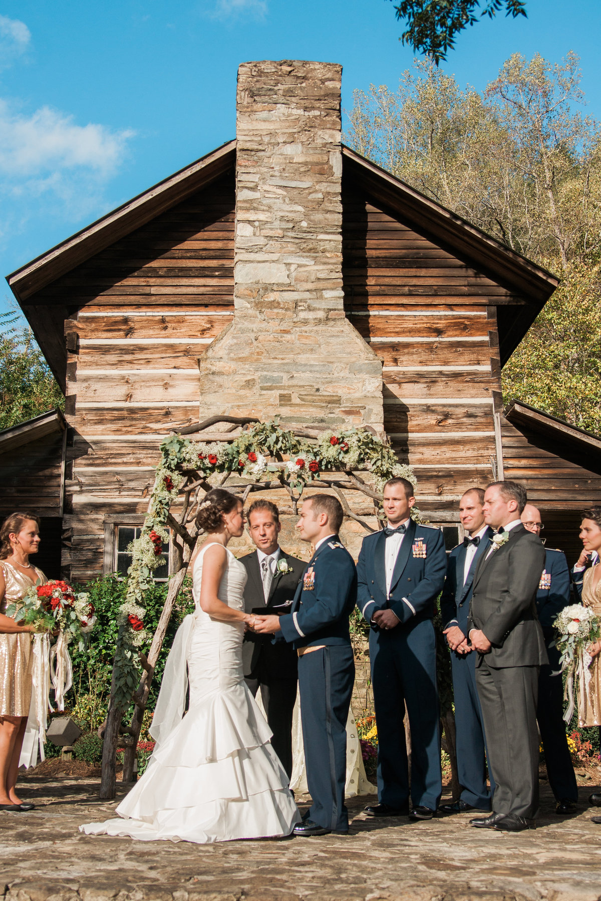 Rustic outdoor wedding photographed at Leatherwood Mountain by Boone Photographer Wayfaring Wanderer. Leatherwood is a gorgeous venue in Ferguson, NC.