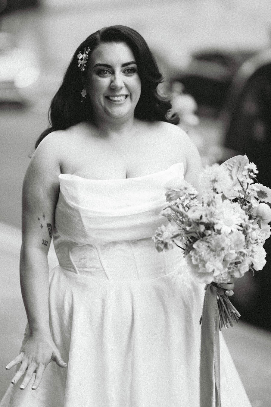 Nicola-Campbell-Romantic-Wedding-Photographer-Scotland-23-Montrose-Street-Katy&James-4