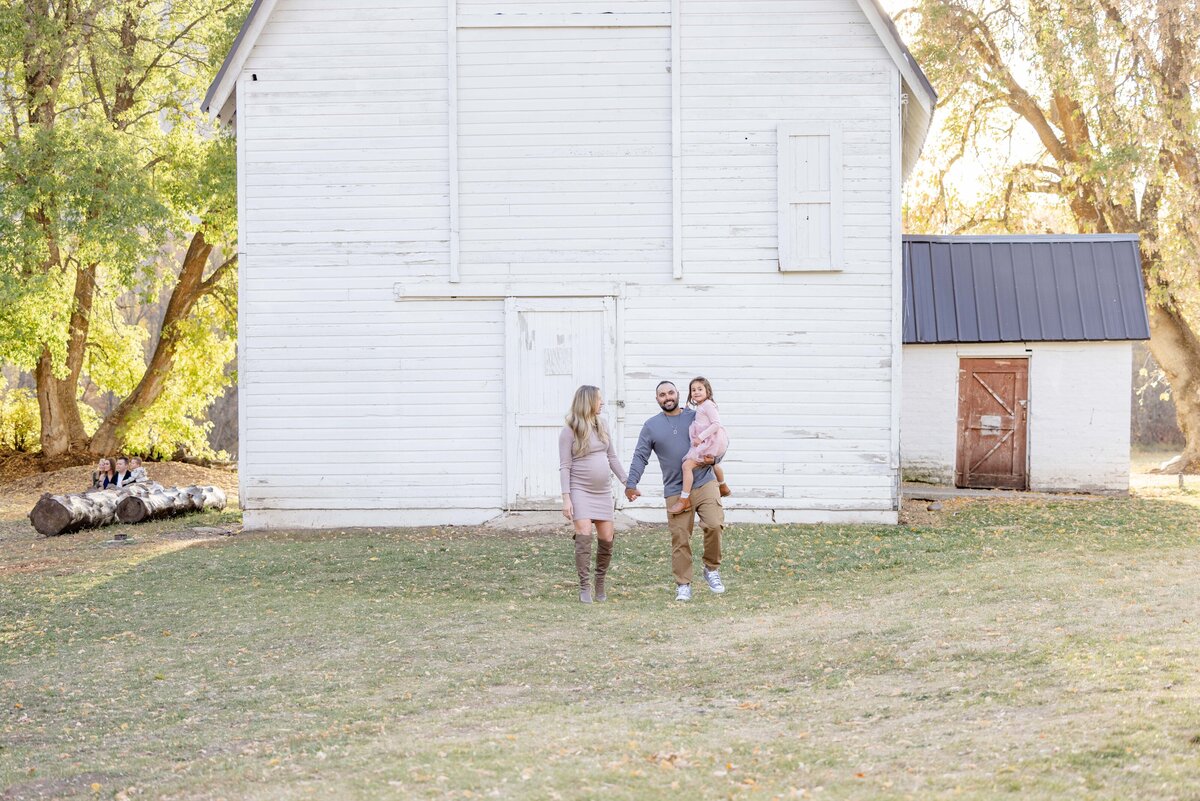 Utah-County-UT-Fall-Mini-Session-Magnolia-and-Grace-Photography-Co-AmandaT-# (1)-2