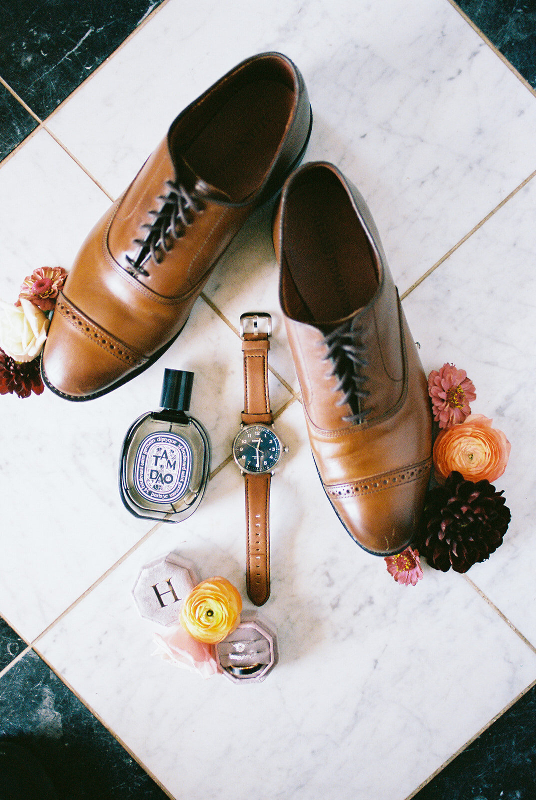 Calluna-Events-Boulder-Greystone-Invite-Flatlay-Groom