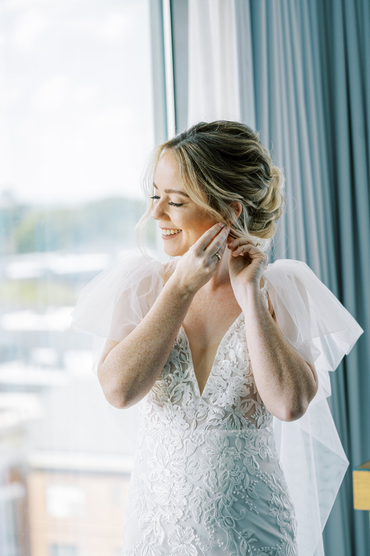 02gettingready_megan+matt-24