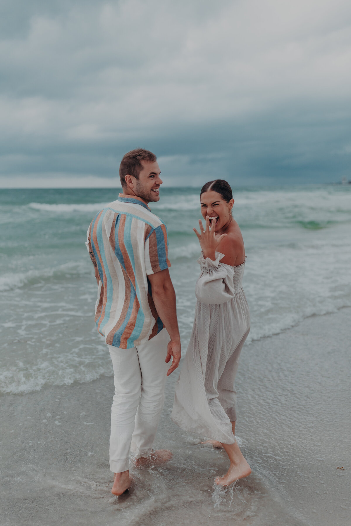 siesta key beach proposal | siesta key engagement photos | beach proposal | proposal on the beach | sarasota engagement photos