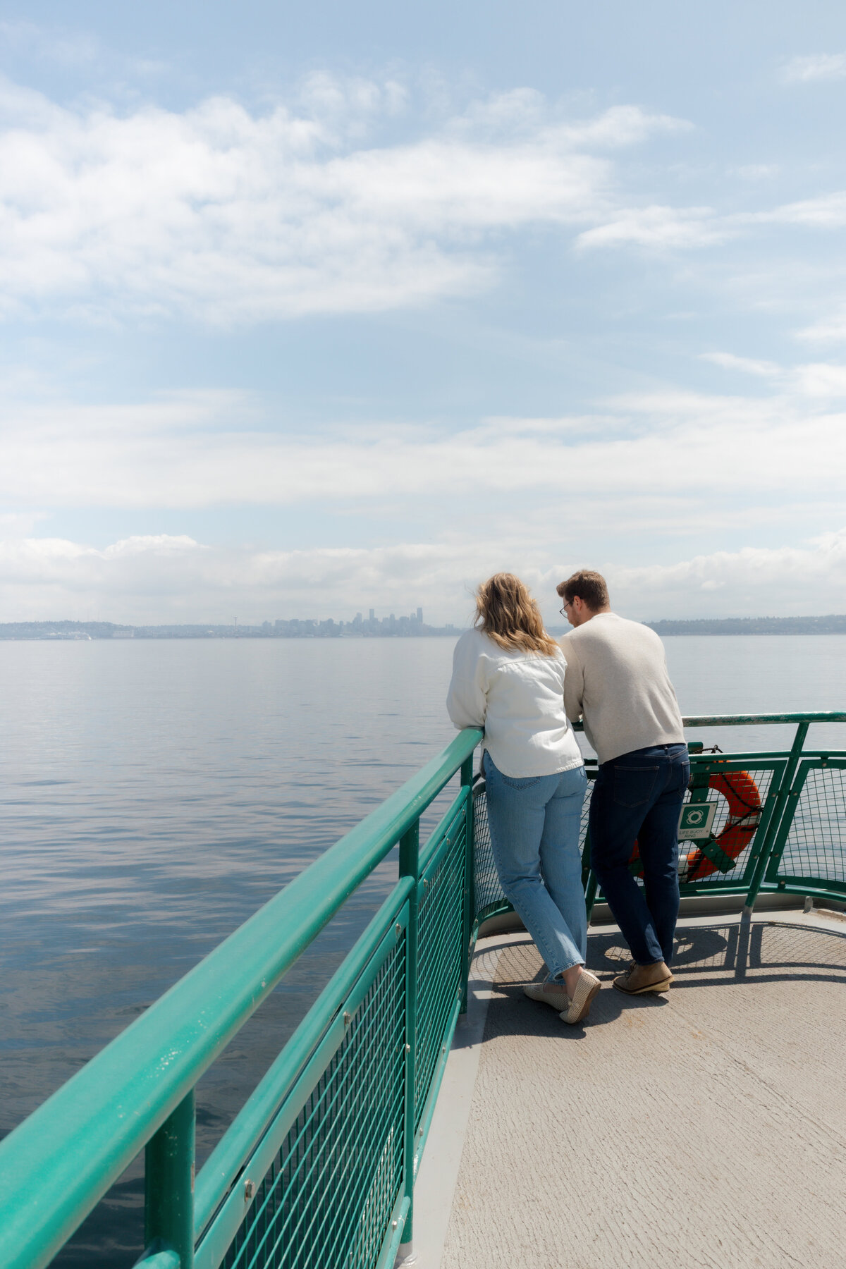 SeattleFerryCouplesPhotography129