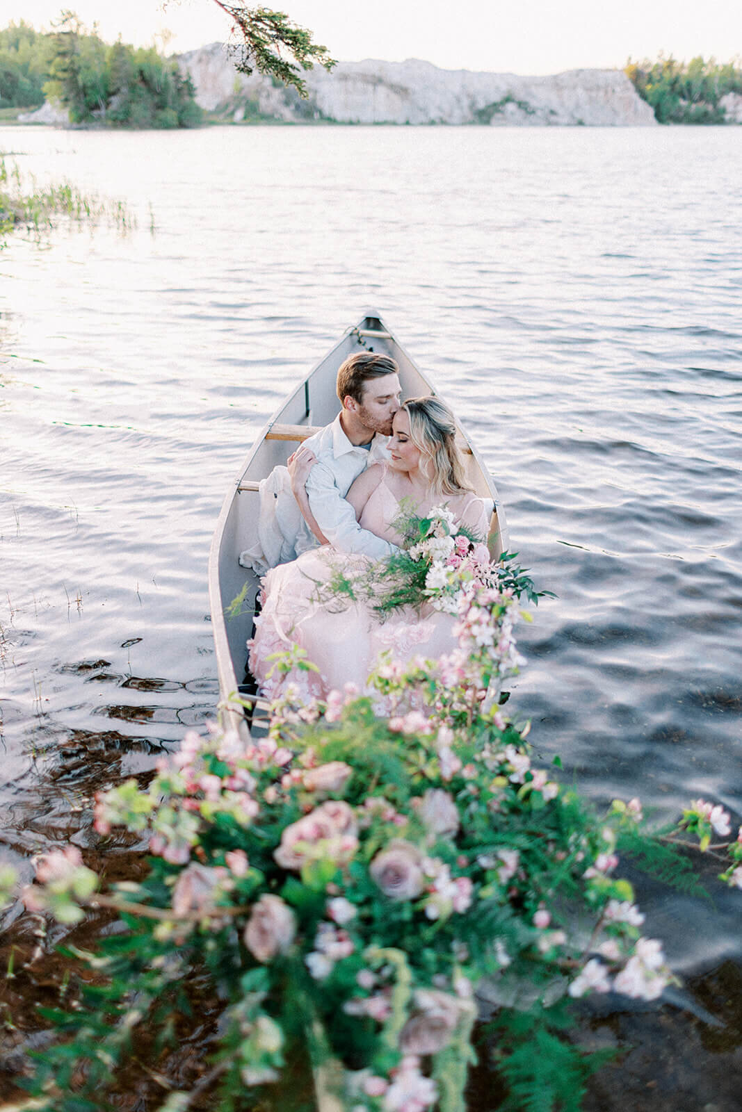 bride-and-groom-in-canoe
