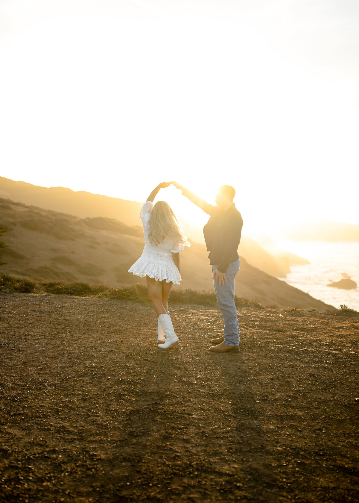 10292022_Julia+JadenEngagements_RodeoBeachCA_AnjaJensenPhotography-104