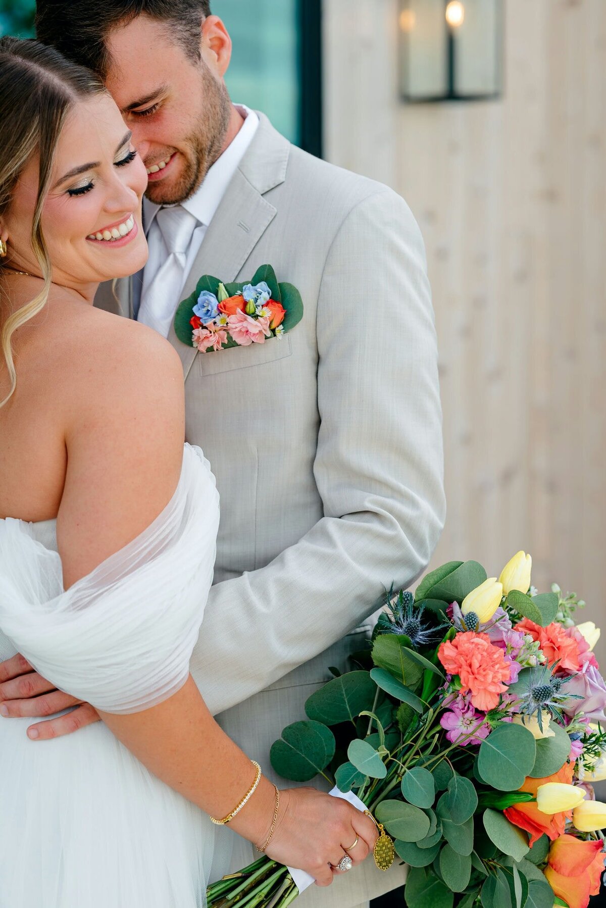posed-couples-wedding-portrait