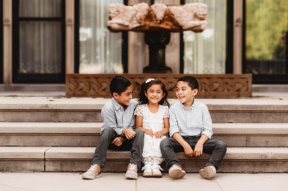 Children pose for Family Photos at Biltmore Estate in Asheville, NC.