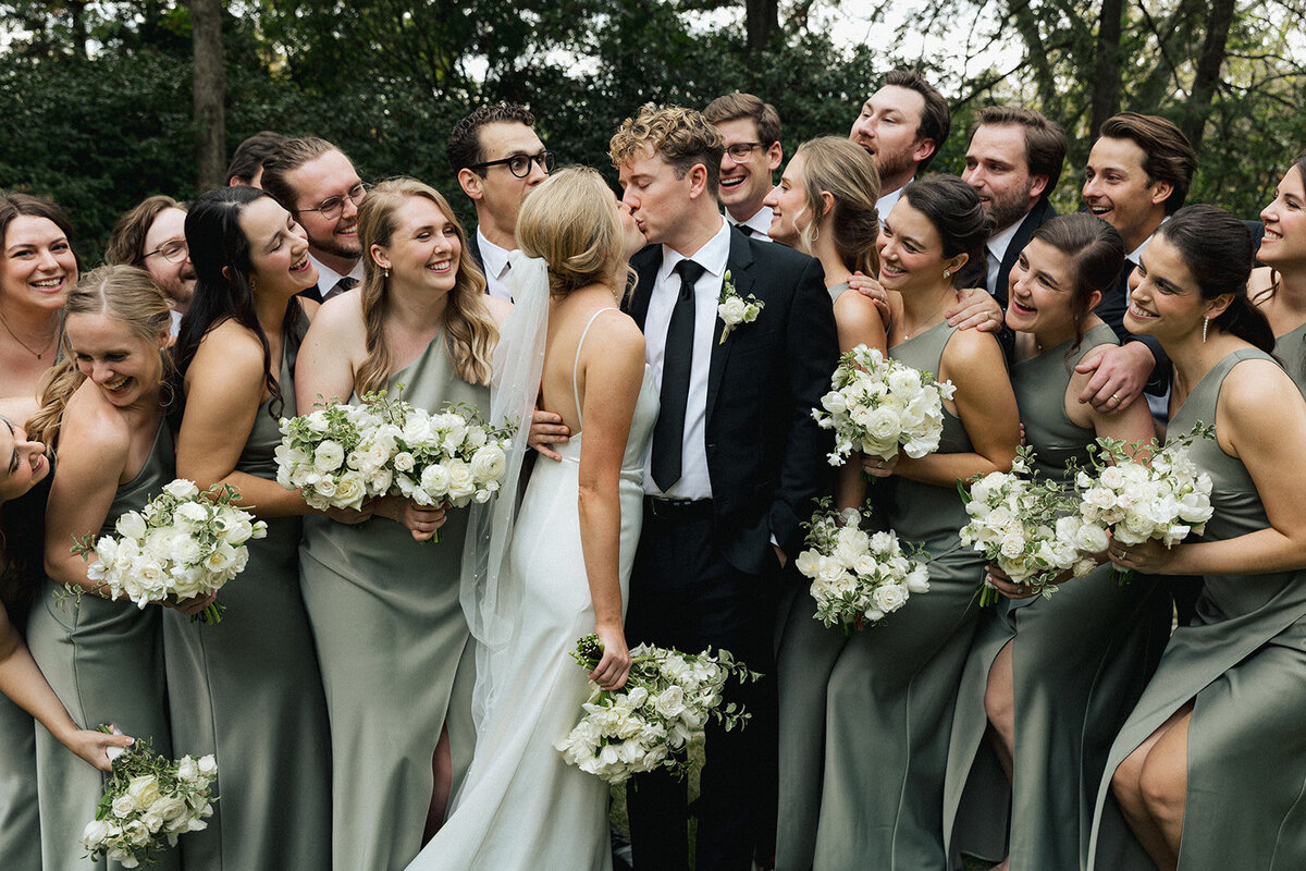 annadeucepreviewswedding00060