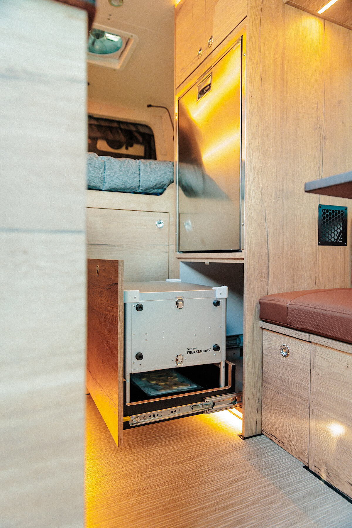 2_SummitSeeker_251013_BMV_#125_SlowFastcreative_2118