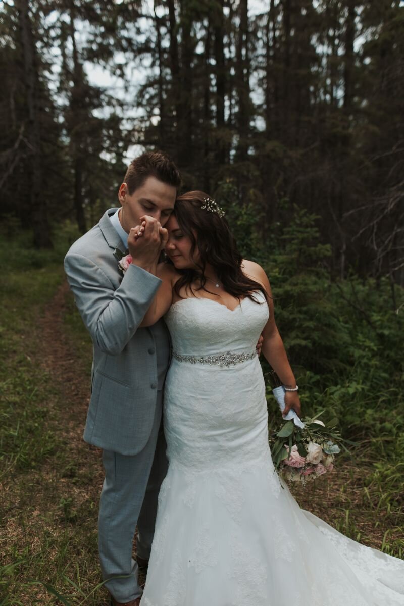 Edmonton-Wedding-Photographer-Outdoor-Acreage-23