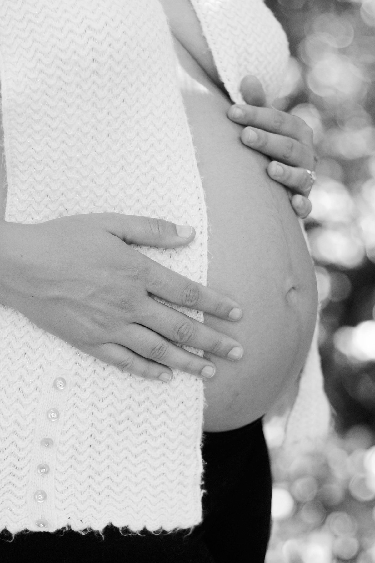 Mother poses in Southern California Maternity Photoshoot | One Shot Beyond Photography