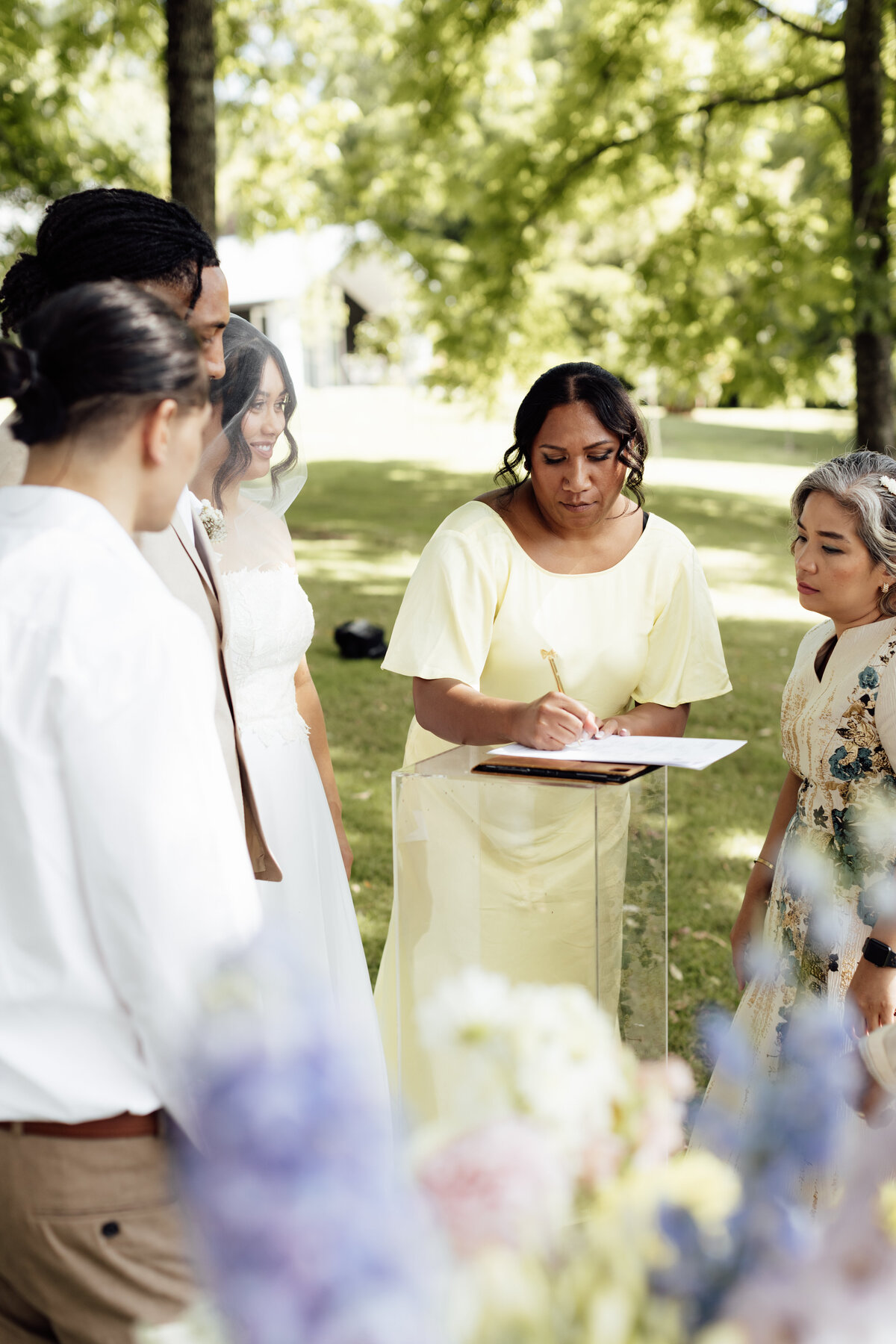 SNEAK PEEKS-2595