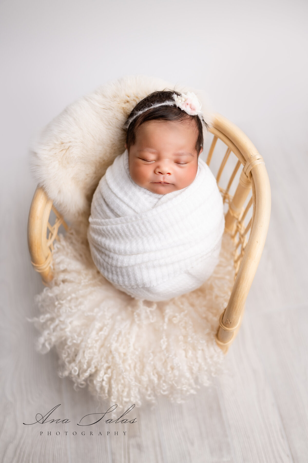 Newborn-Photographer-Edmonton-43