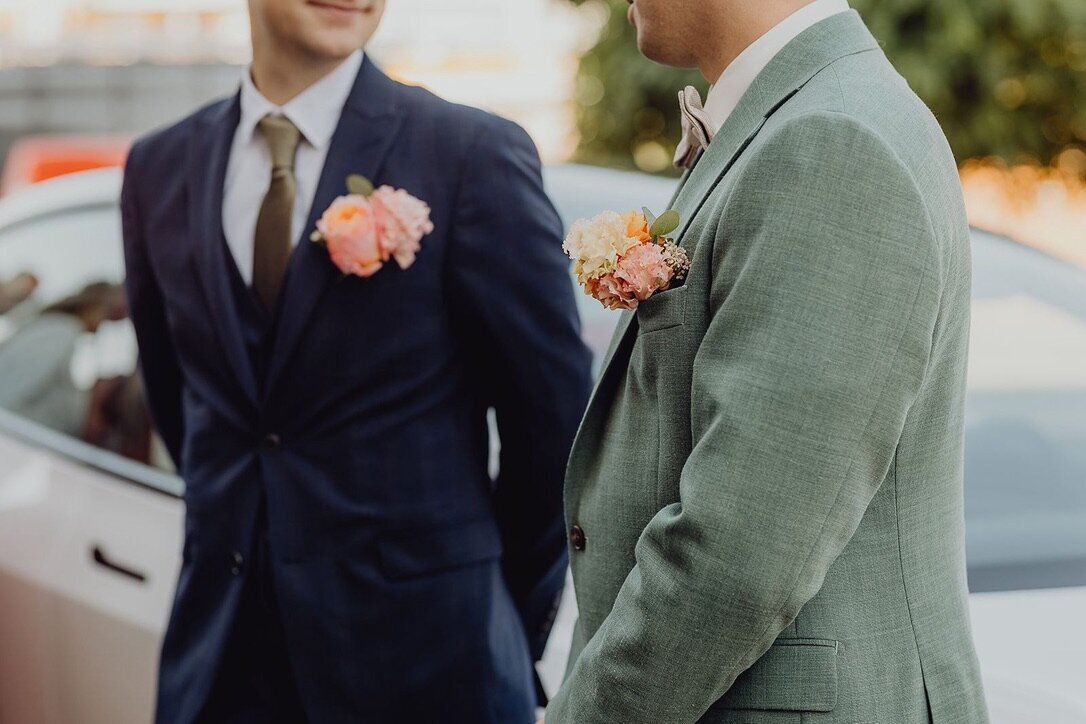 3AF73F80-1FFC-4748-B34E-E3C89359EB42_1_105_c