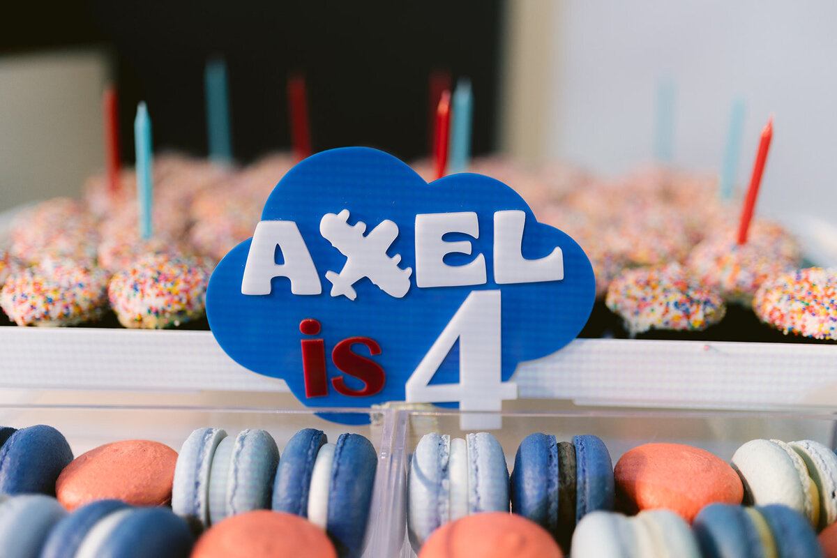 Axel's Airplane Birthday 017