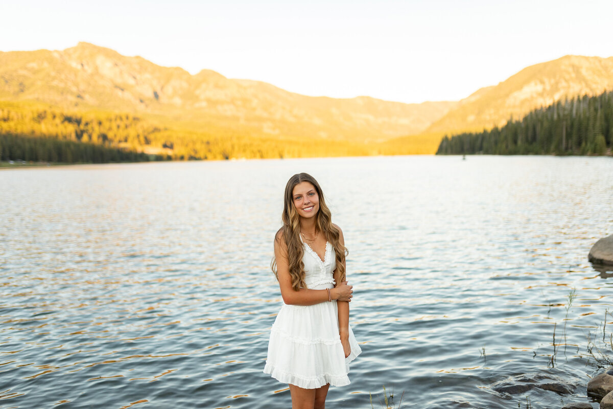 hyalite-lake-bozeman-senior-portraits-9