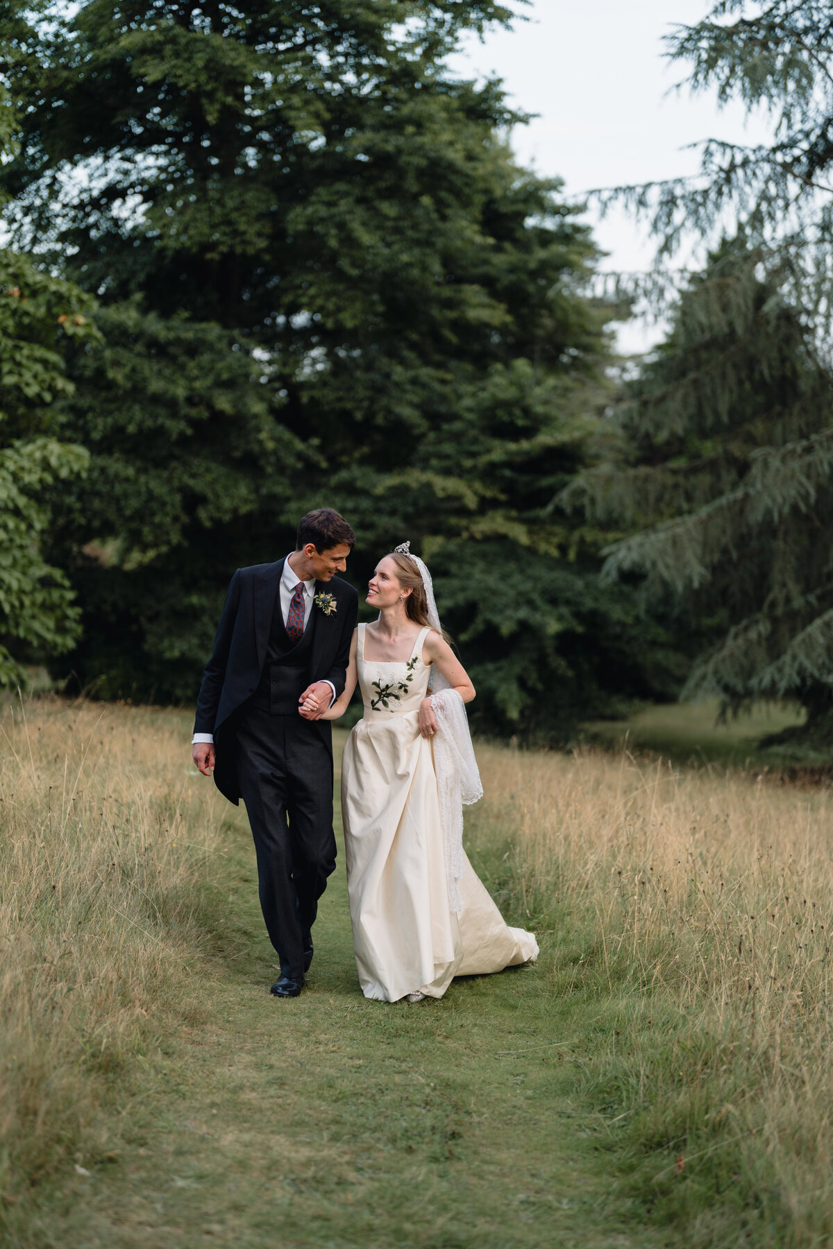 english-countryside-wedding-38