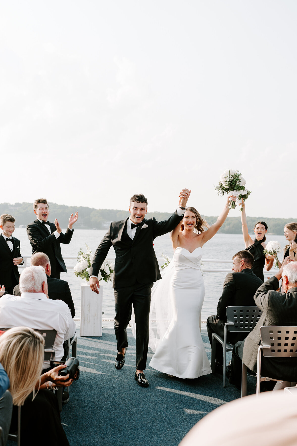 abby-parker-lake-minnetonka-wedding-67