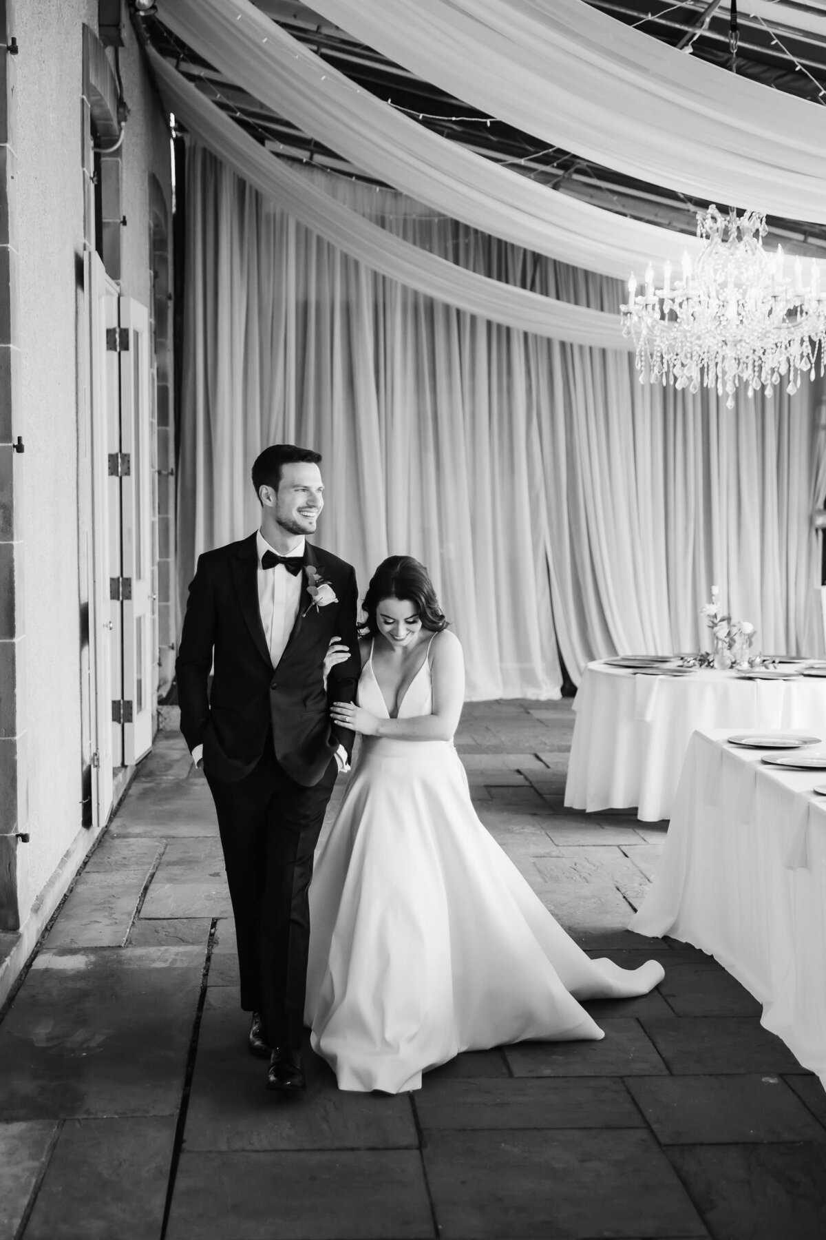 Nicole-Marcelle-Photography_097_rainy-glen-manor-wedding-brigitte-chris