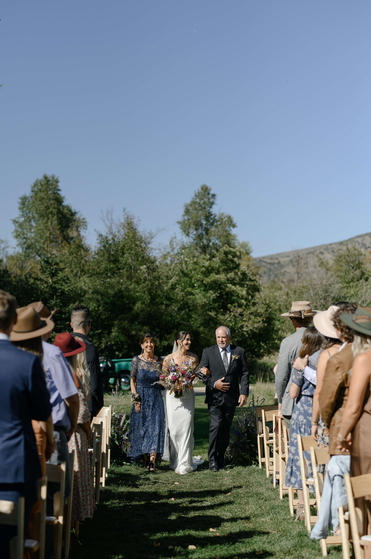 lauren-corey-4u-ranch-wedding-utah-wedding-planner-kaushay-and-co-events-13