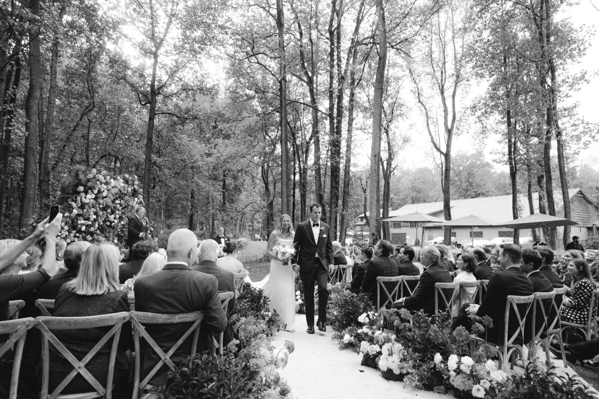 Evoke_Outdoor Wedding_Lodge Wedding_Laura Murray13
