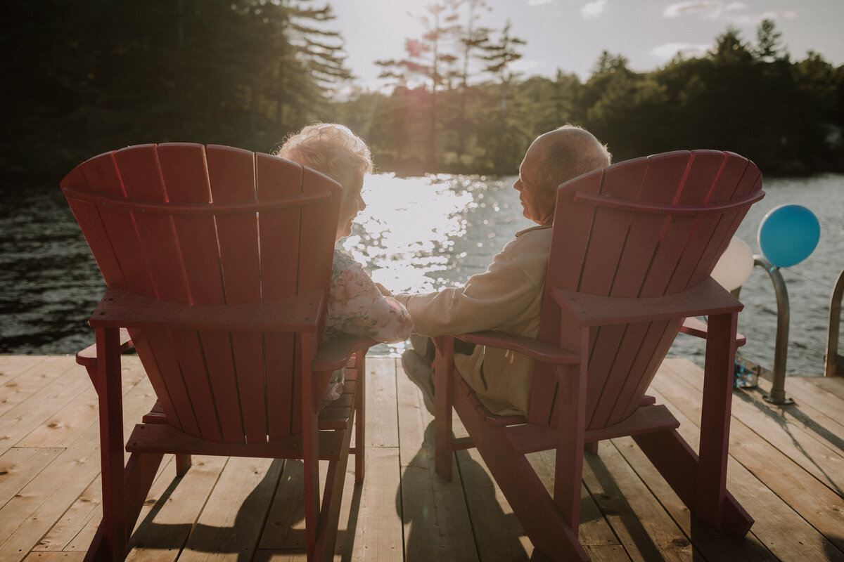 grandma-cottage-birthday-party-muskoka-celebration-photography-1