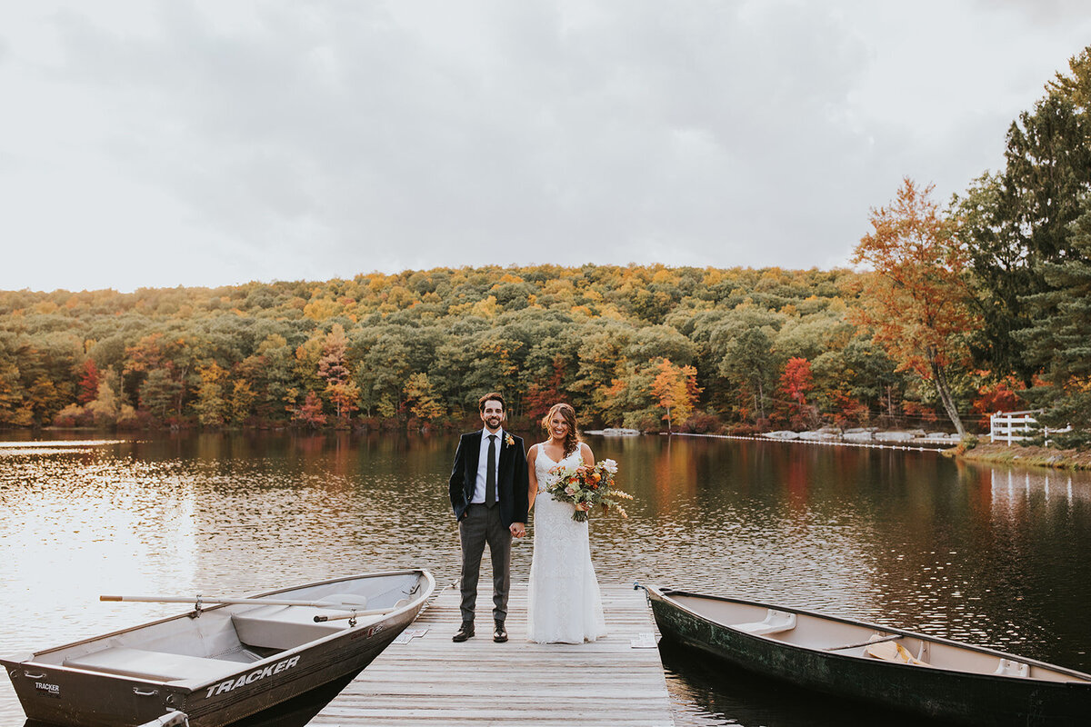 bride-groom-cedar-lakes-fall-dock-2