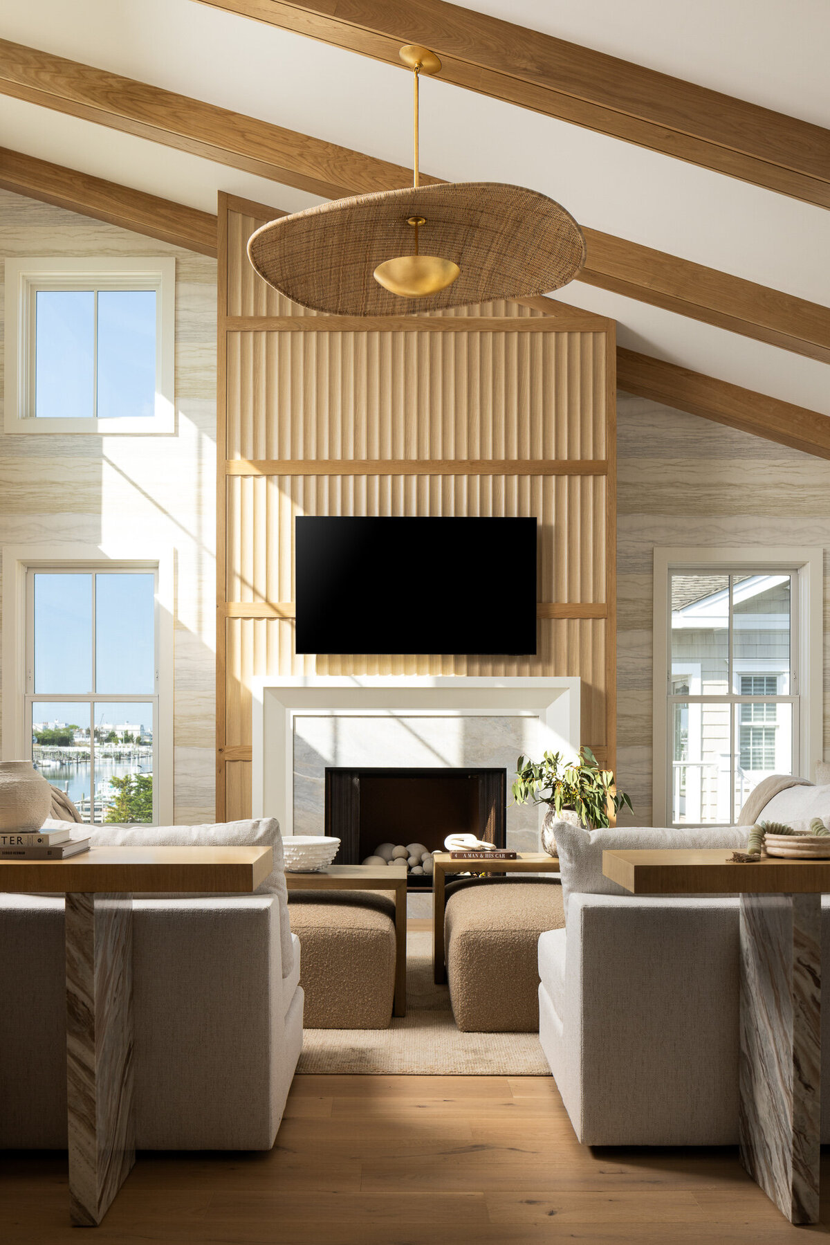 4277 5th Avenue Web-1