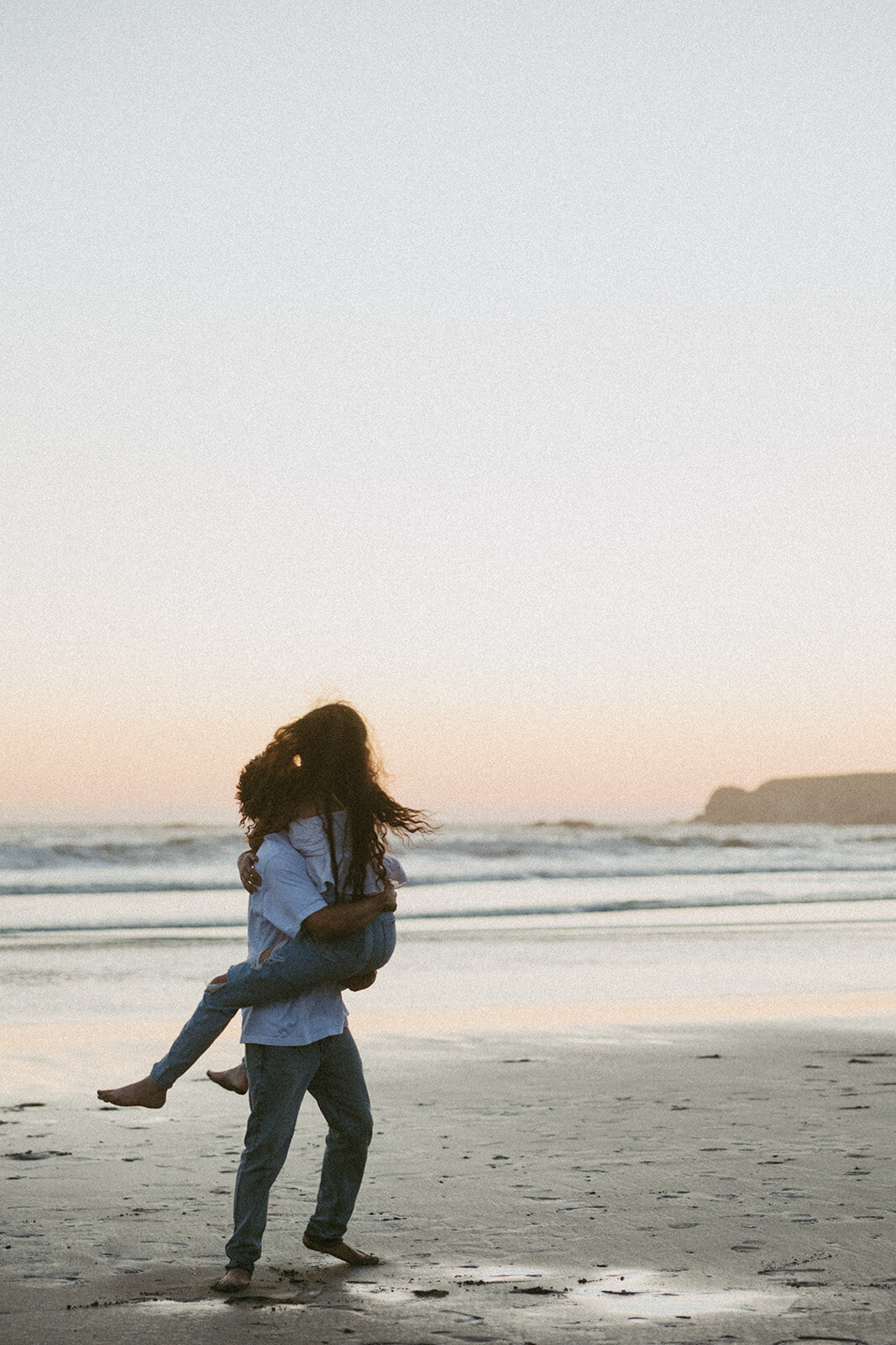 tanya-davids-photo-film-redwoods-california-oregon-coast-documentary-candid-destination-washington-idaho-utah-canada-elopement-wedding-couples-photographer-79