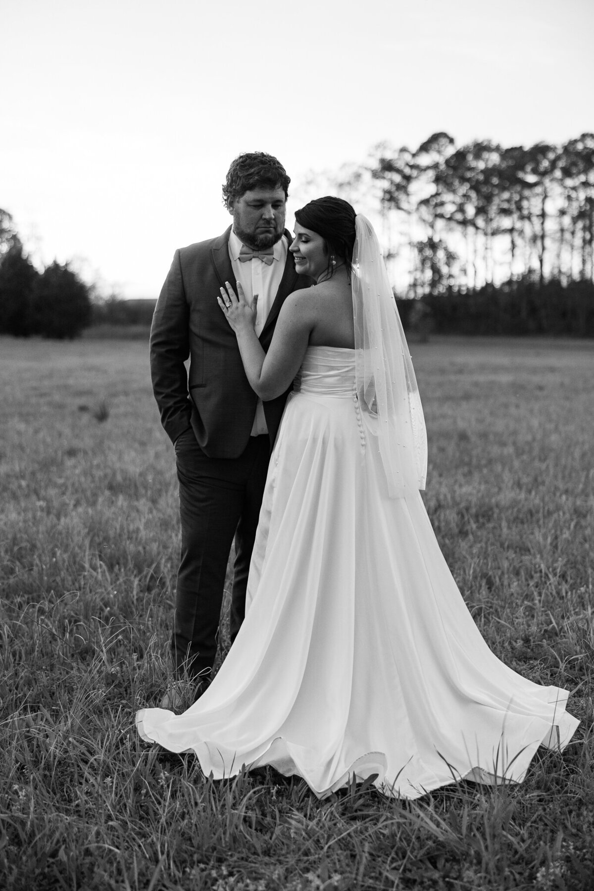 Karisa-Denae-Photography-Whiskey-Bonding-Barn-Georgia-Wedding-2023-377