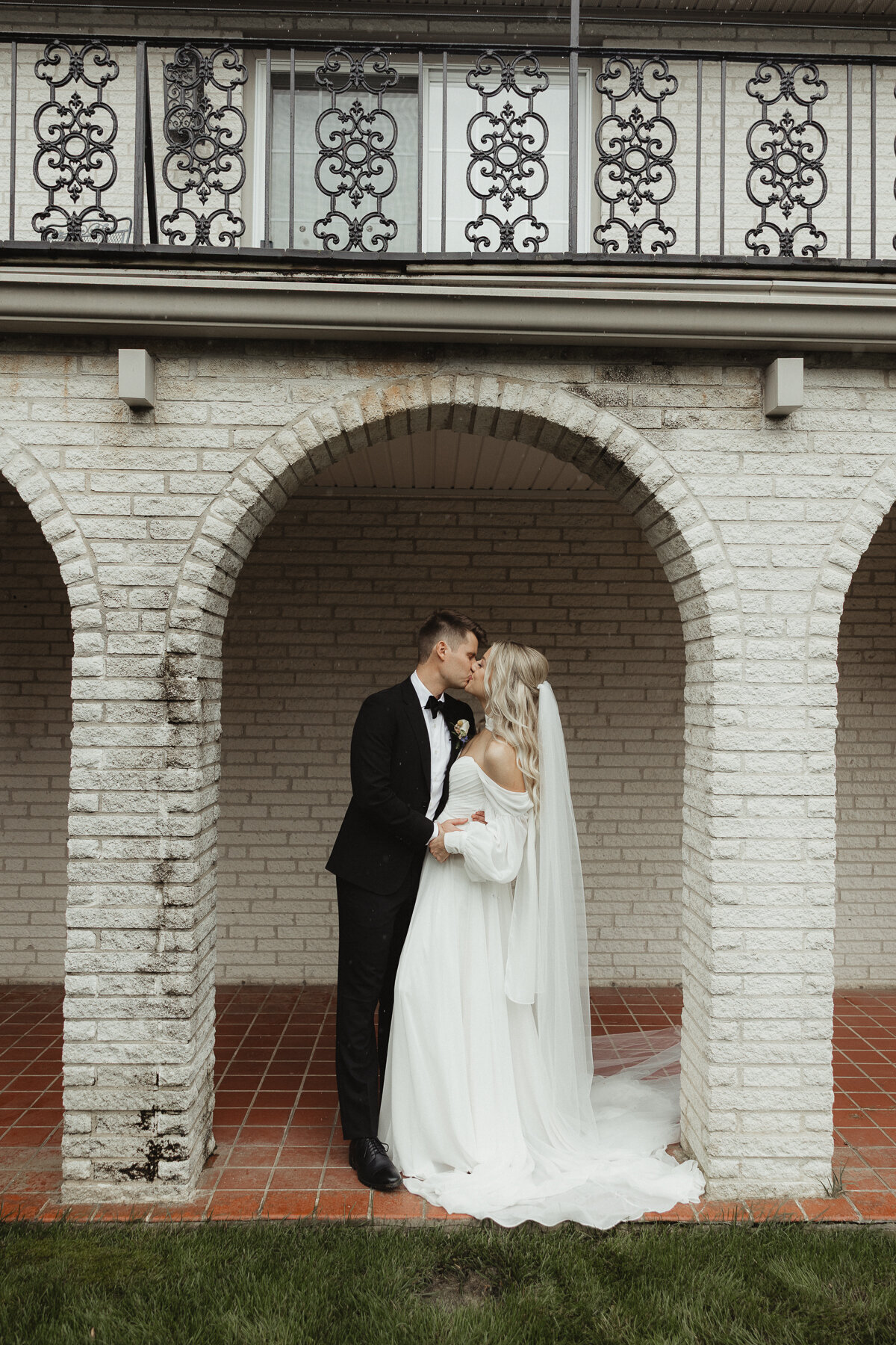 kansascitytravelingweddingphotographer-71