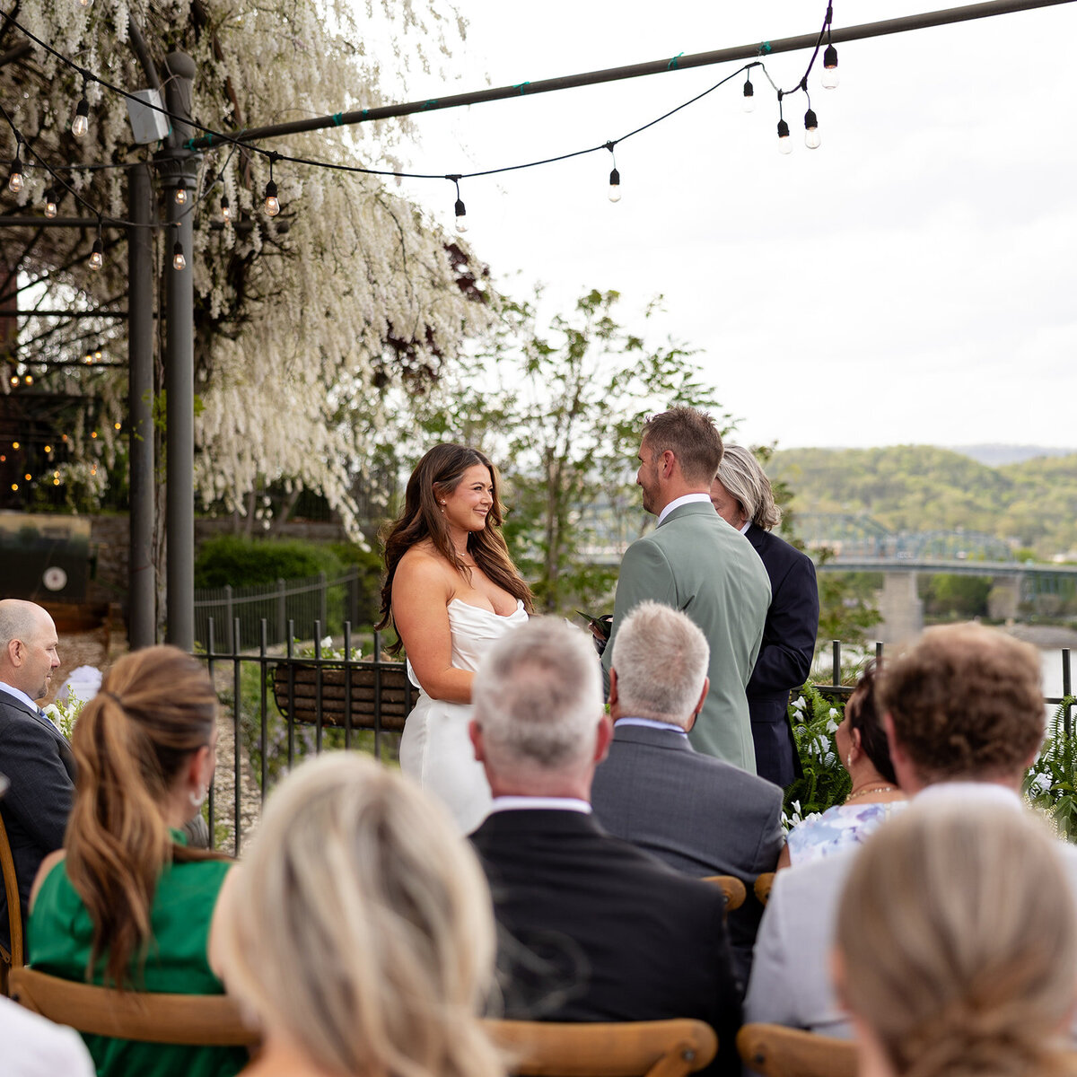 BluffViewArtDistrictWedding_0327