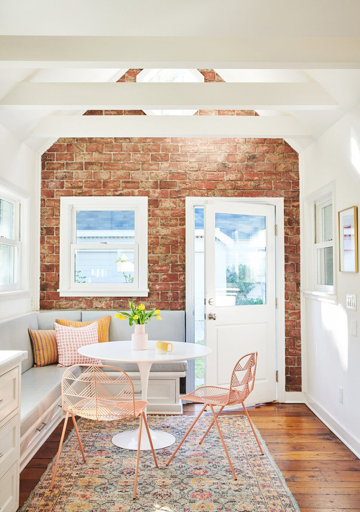 Hancock-Park-Bright-Traditional-by-Dana-Triano-Designs--12