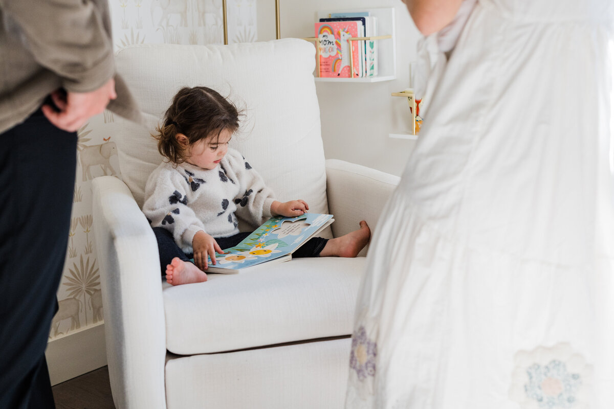 documentary-photo-from-a-family-session