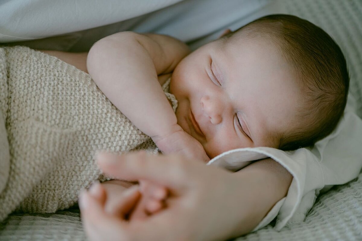 bella-luce-by-michelle-andrea-new-england-photographer-newborn-perry-family-82