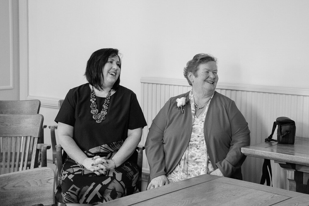 Holmes wedding photography - bakewell registry office then chatsworth estate, derbyshire- Nostalgia photogra (31)