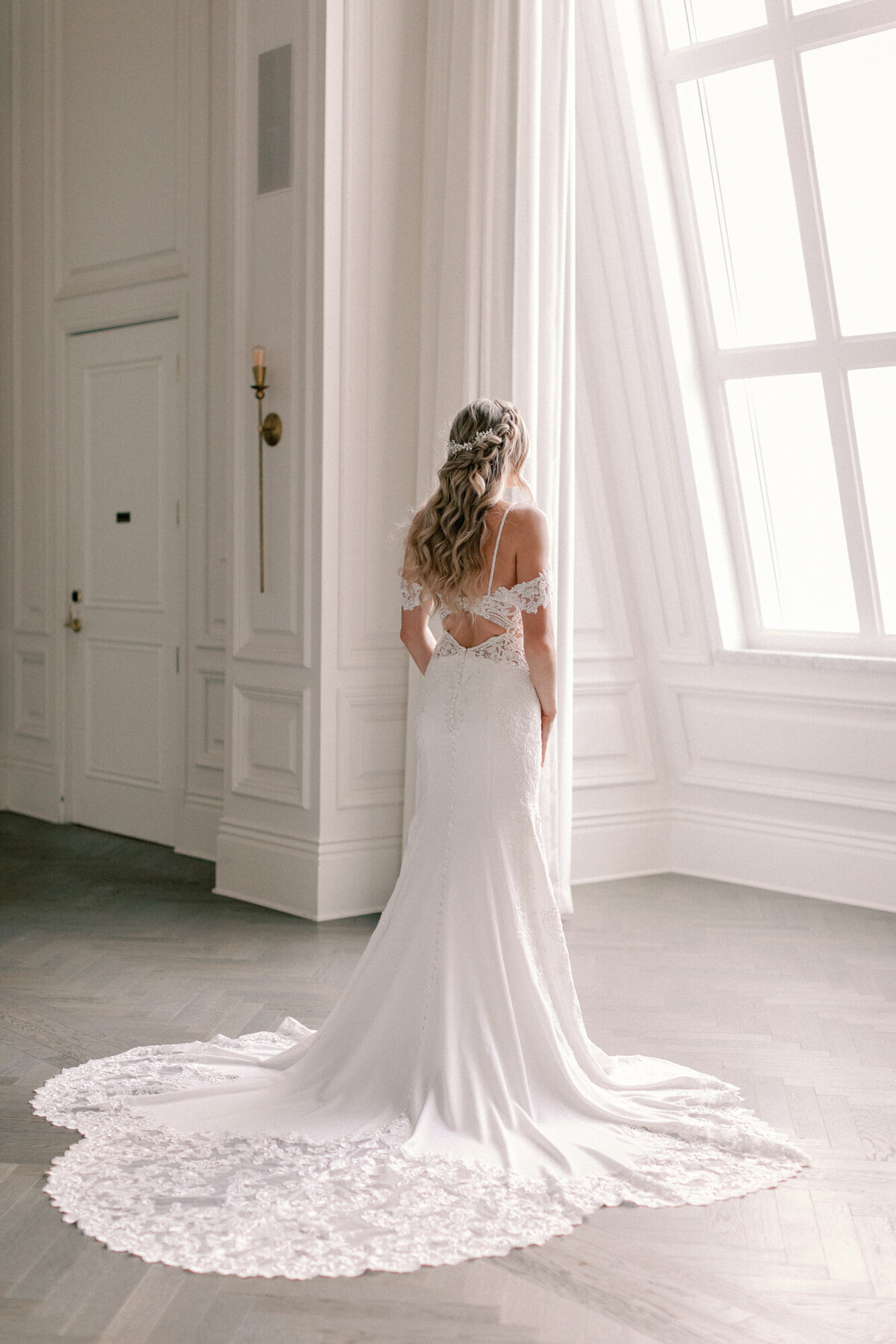 bridals-at-the-adolphus-dallas-1