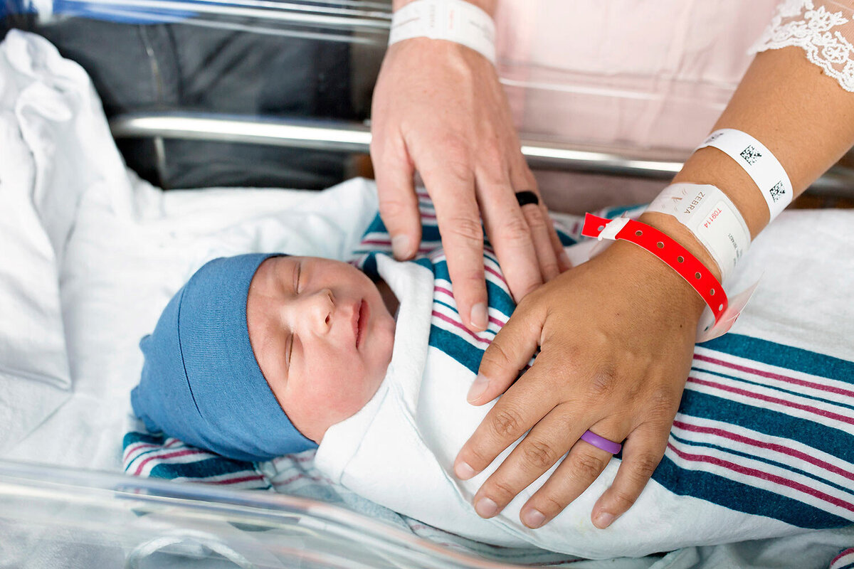 charlottesville va fresh 48 hospital newborn photographer