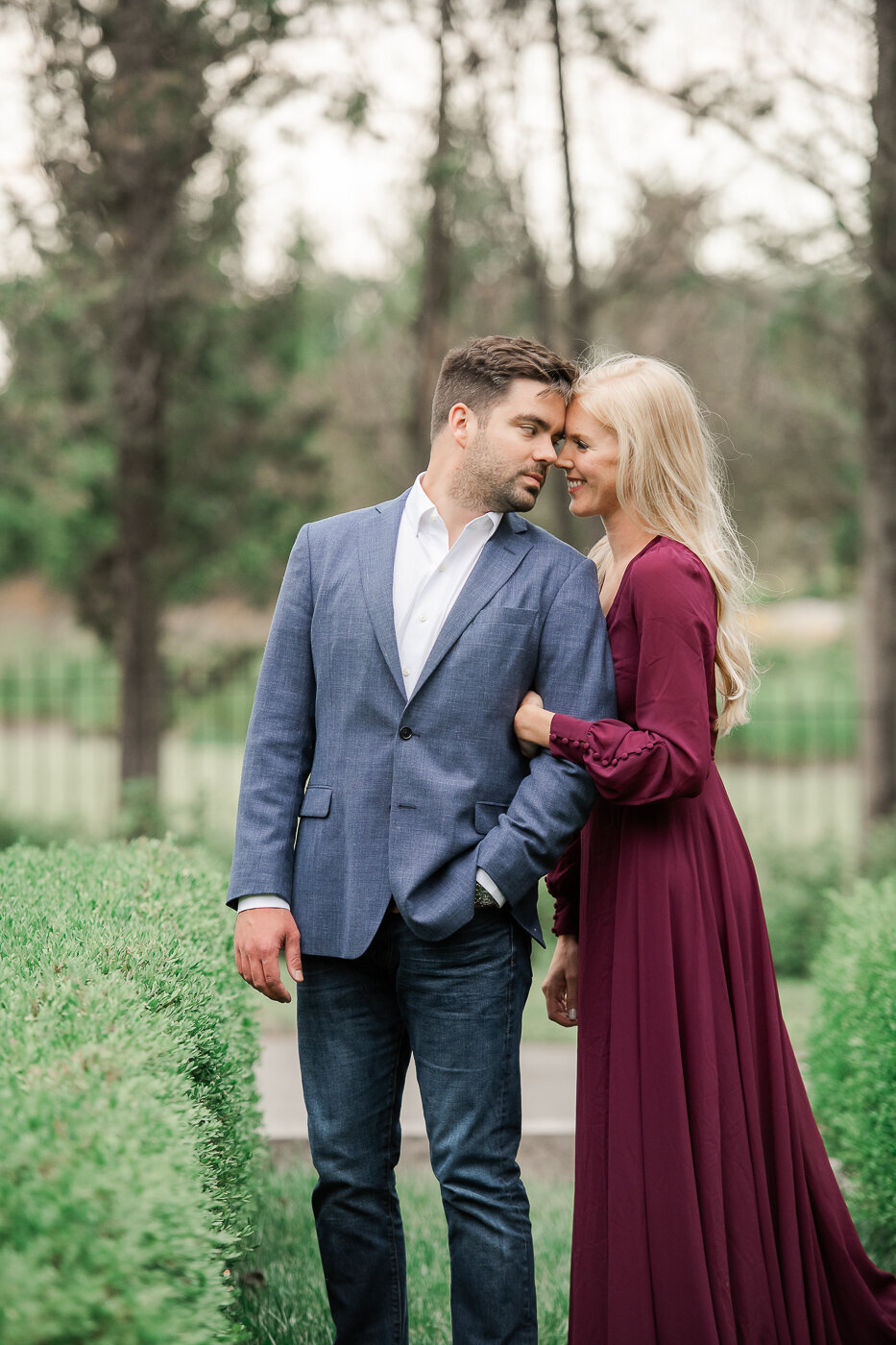 carmel-indiana-catholic-engagement-photographer-summer-coxhall-gardens-13