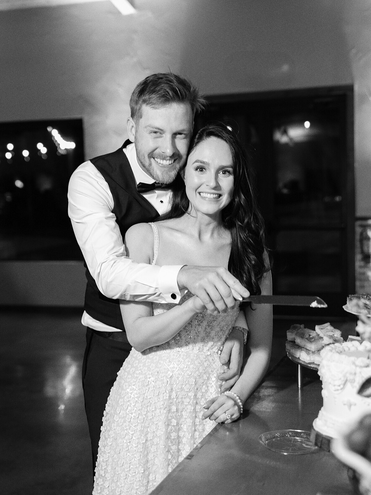 Chandelier- of-Gruene-San-Antonio-wedding_0053
